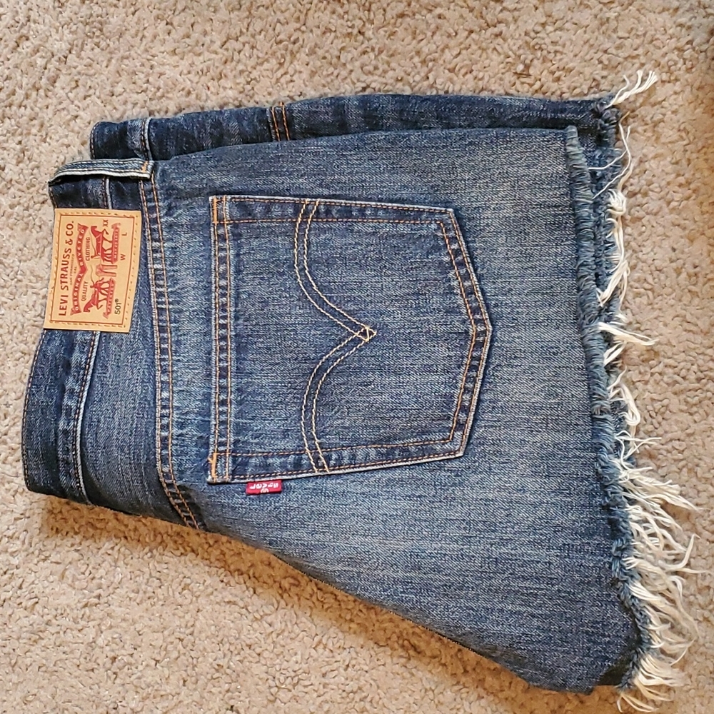 Levi dark blue cut offs